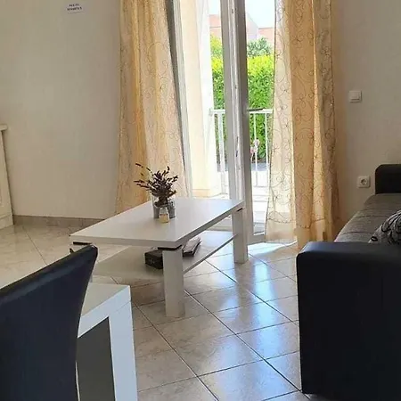 Family Friendly House With A Swimming Pool - 15243 Nyaraló Vodice