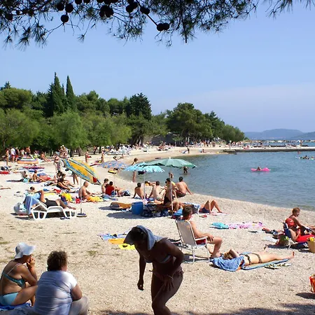 Family Friendly House With A Swimming Pool - 15243 Nyaraló *