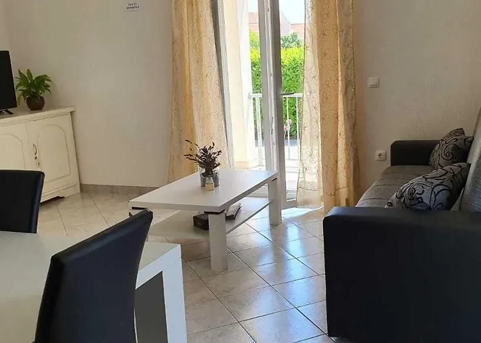 Family Friendly House With A Swimming Pool - 15243 Сasa de vacaciones Vodice